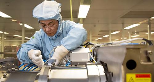 ASML может начать выпуск специальных версий своего литографического оборудования для Китая