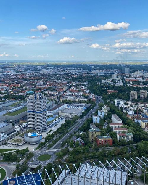 Скриншот: Blick vom Olympiaturm, München